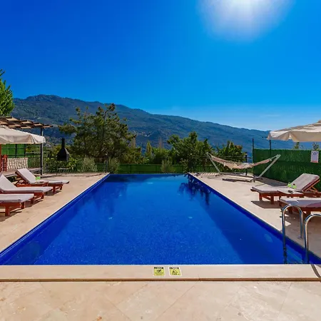 Beyaz Villa *